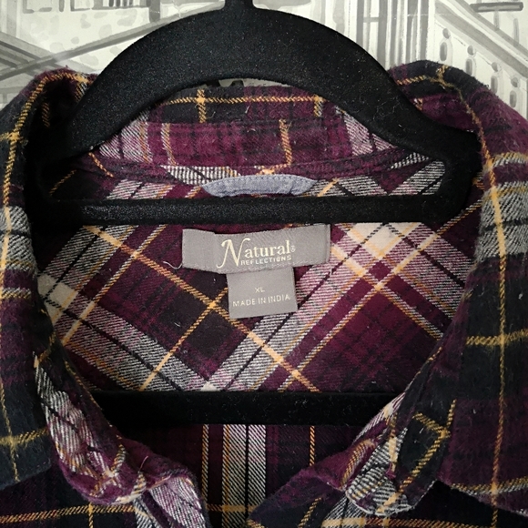 Plaid shirt - Picture 2 of 3